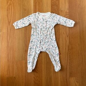Magnetic Me Floral Footie
